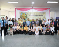 พ่อเมืองสุราษฎร์ธานีนำข้าราชการและเจ้าหน้าที่ ร่วมพิธีสรงน้ำ ... พารามิเตอร์รูปภาพ 15